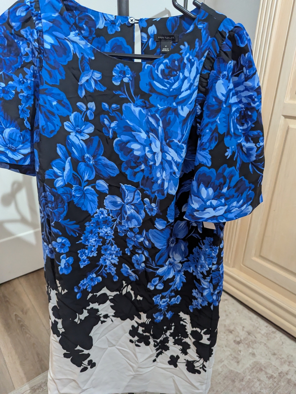Ann Taylor Blue Floral Sheath Dress